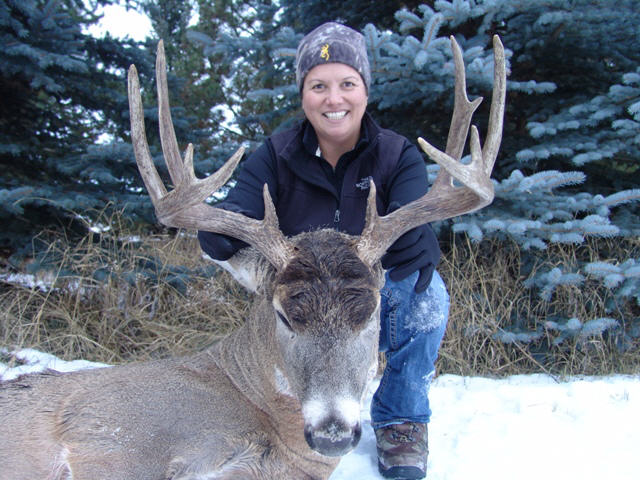 Whitetail Deer Hunts Alberta Canada